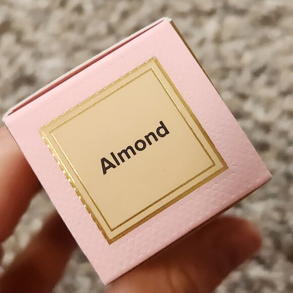 Too Faced: Born This Way Multi-Use Concealer: Almond - Picture 3 of 3